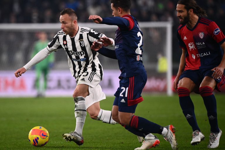 Arsenal insiste pour Arthur