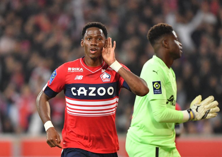 La Juventus vise un autre joueur du LOSC en cas de départ de Dusan Vlahovic