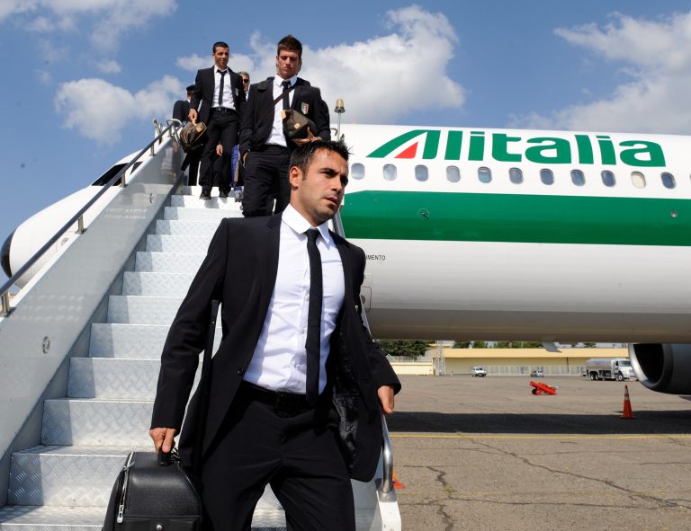 Cet ancien joueur de la Juventus évalue la décision à prendre avant la reprise