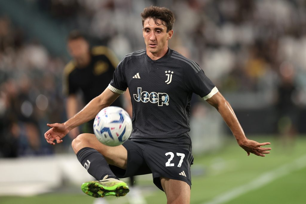Andrea Cambiaso restera longtemps à la Juventus, son agent le confirme