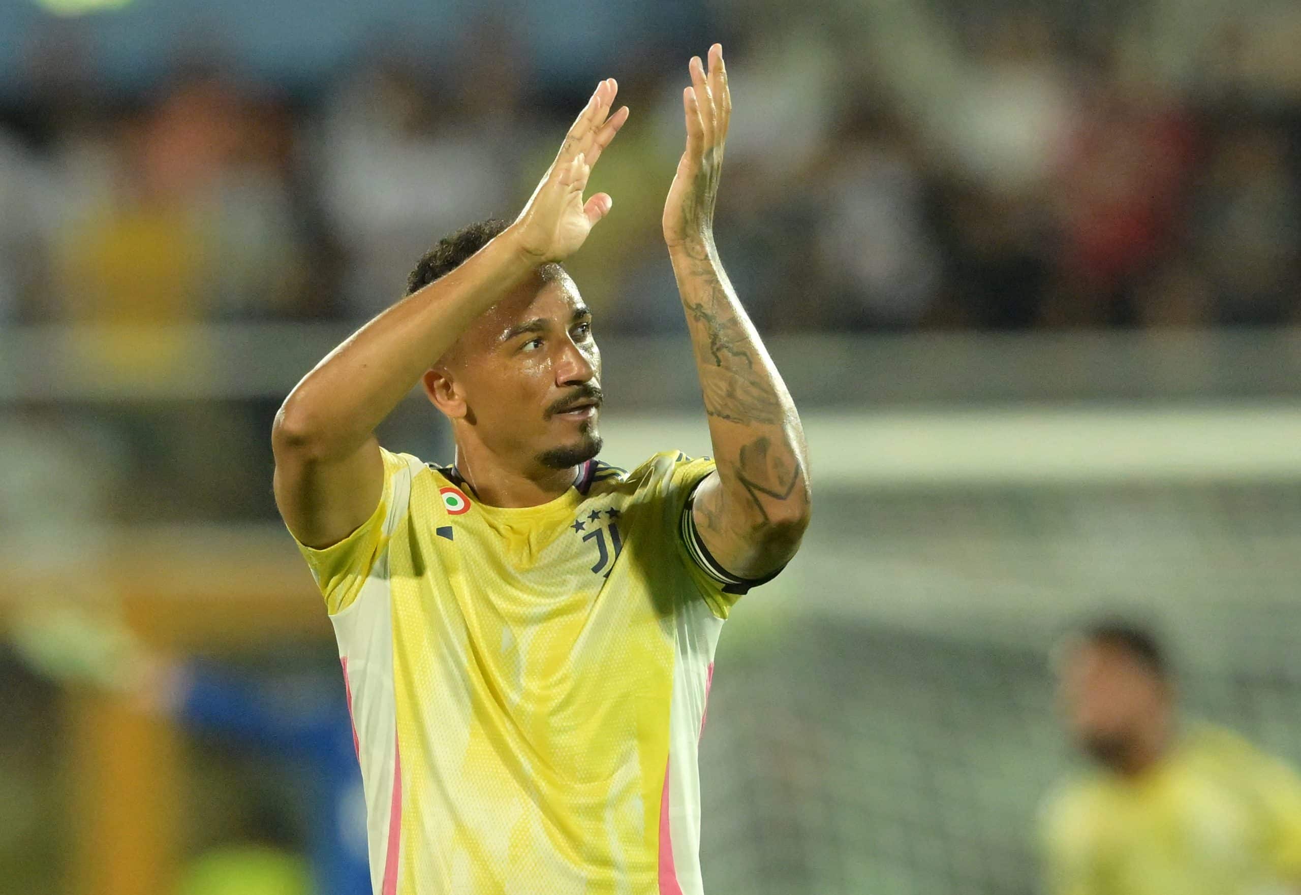 PESCARA, ITALY - AUGUST 03: Danilo of Juventus FC celebrates after scoring goal 2-1 during the Pre-season Frienldy match between Juventus FC and Brest at Stadio Adriatico Giovanni Cornacchia on August 03, 2024 in Pescara, Italy. (Photo by Giuseppe Bellini/Getty Images)