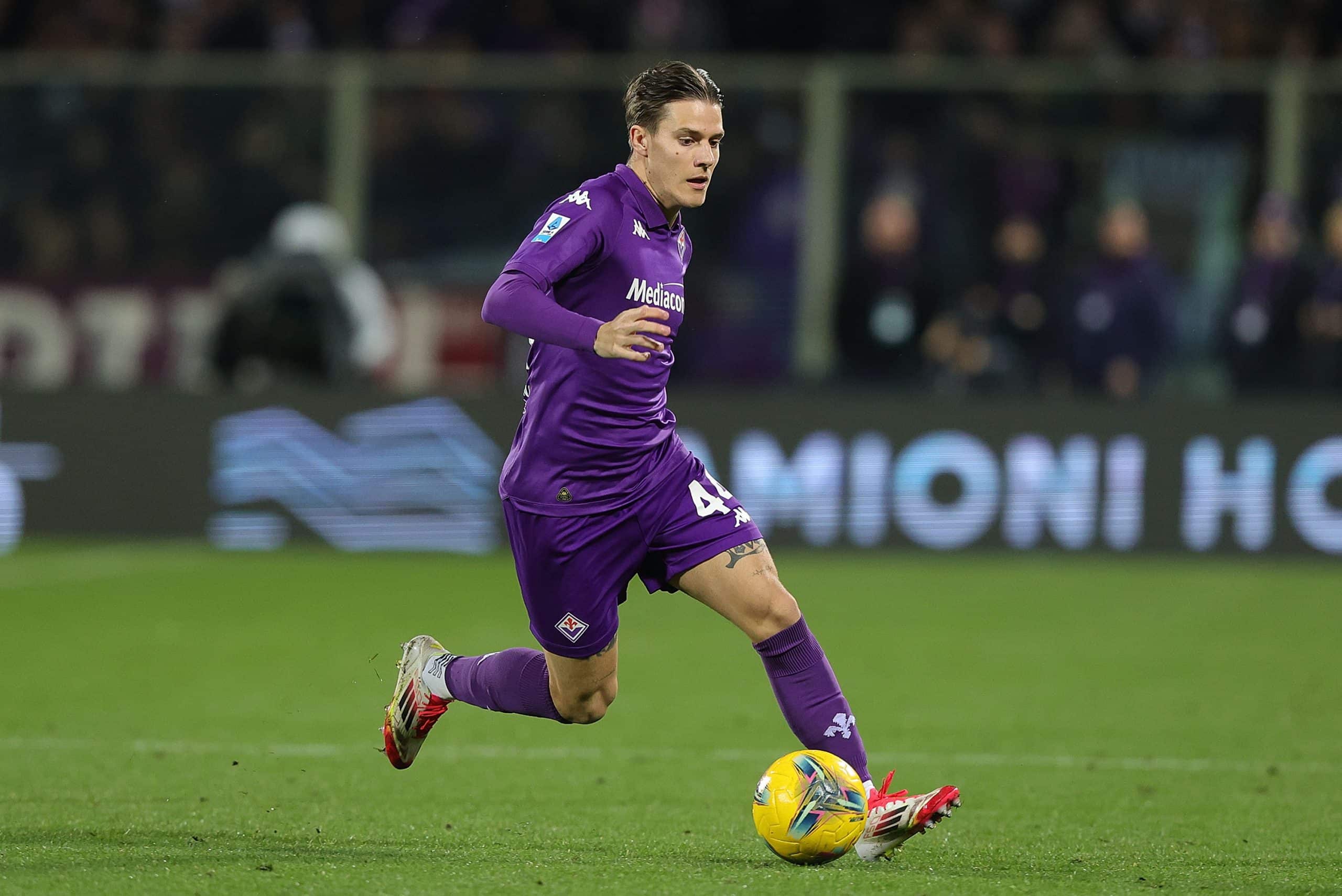 FLORENCE, ITALY - FEBRUARY 28: Nicolo' Fagioli of ACF Fiorentina in action during the Serie A match between Fiorentina and Lecce at Stadio Artemio Franchi on February 28, 2025 in Florence, Italy. (Photo by Gabriele Maltinti/Getty Images)