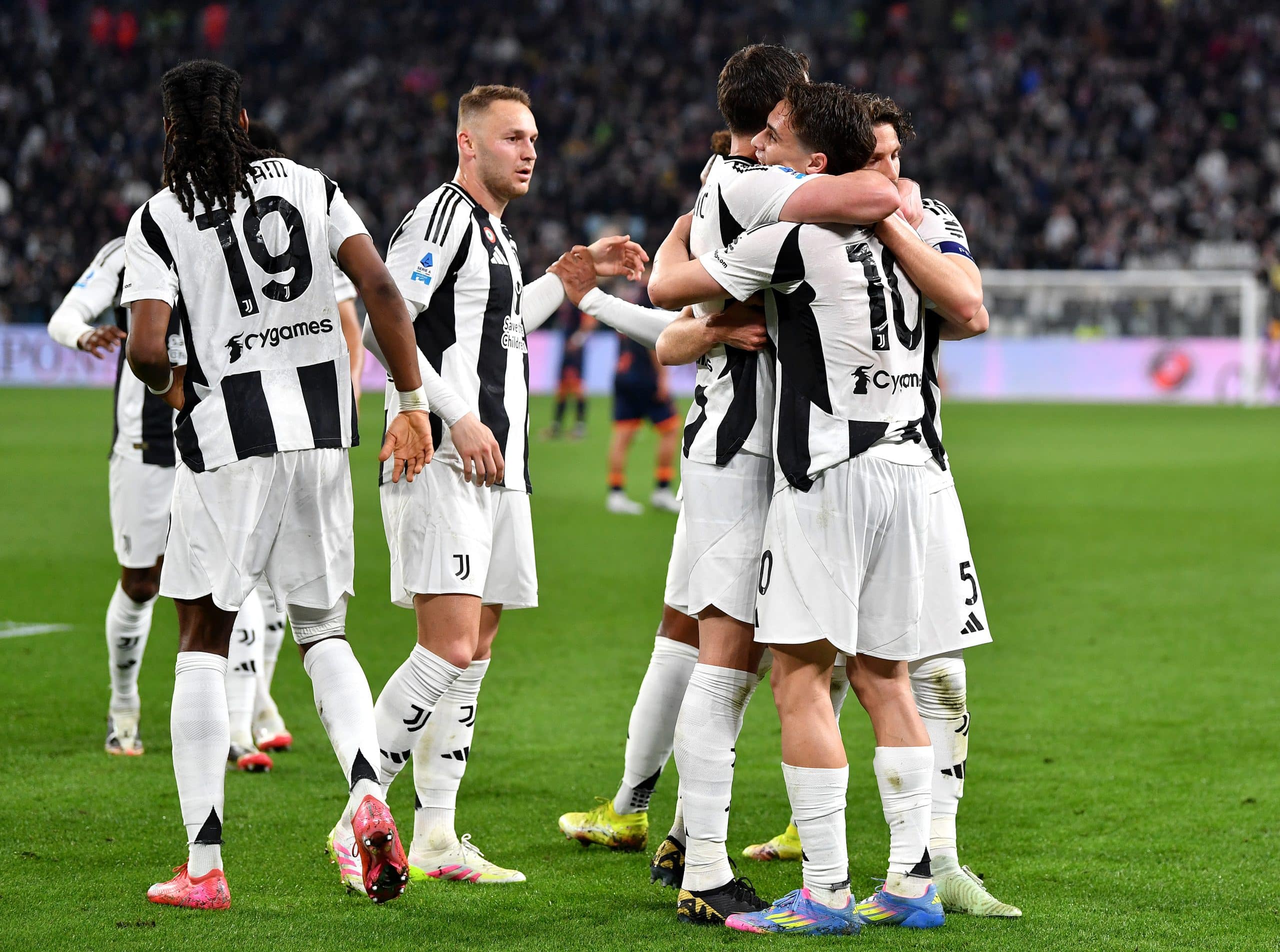 TURIN, ITALY - APRIL 12: Kenan Yildiz of Juventus celebrates scoring his team's second goal with teammates during the Serie A match between Juventus and Lecce at Allianz Stadium on April 12, 2025 in Turin, Italy. (Photo by Valerio Pennicino/Getty Images)