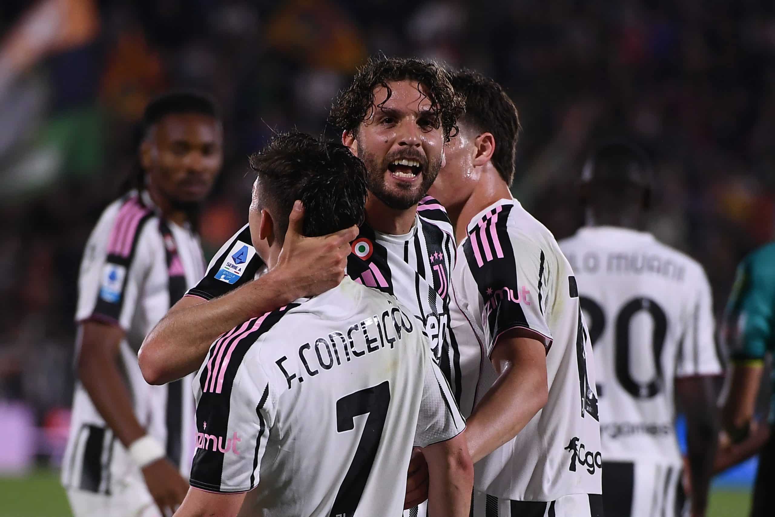 VENICE, ITALY - MAY 25: Manuel Locatelli of Juventus celebrates scoring his team's third goal with teammate Francisco Conceicao during the Serie A match between Venezia and Juventus at Stadio Pier Luigi Penzo on May 25, 2025 in Venice, Italy. (Photo by Alessandro Sabattini/Getty Images)