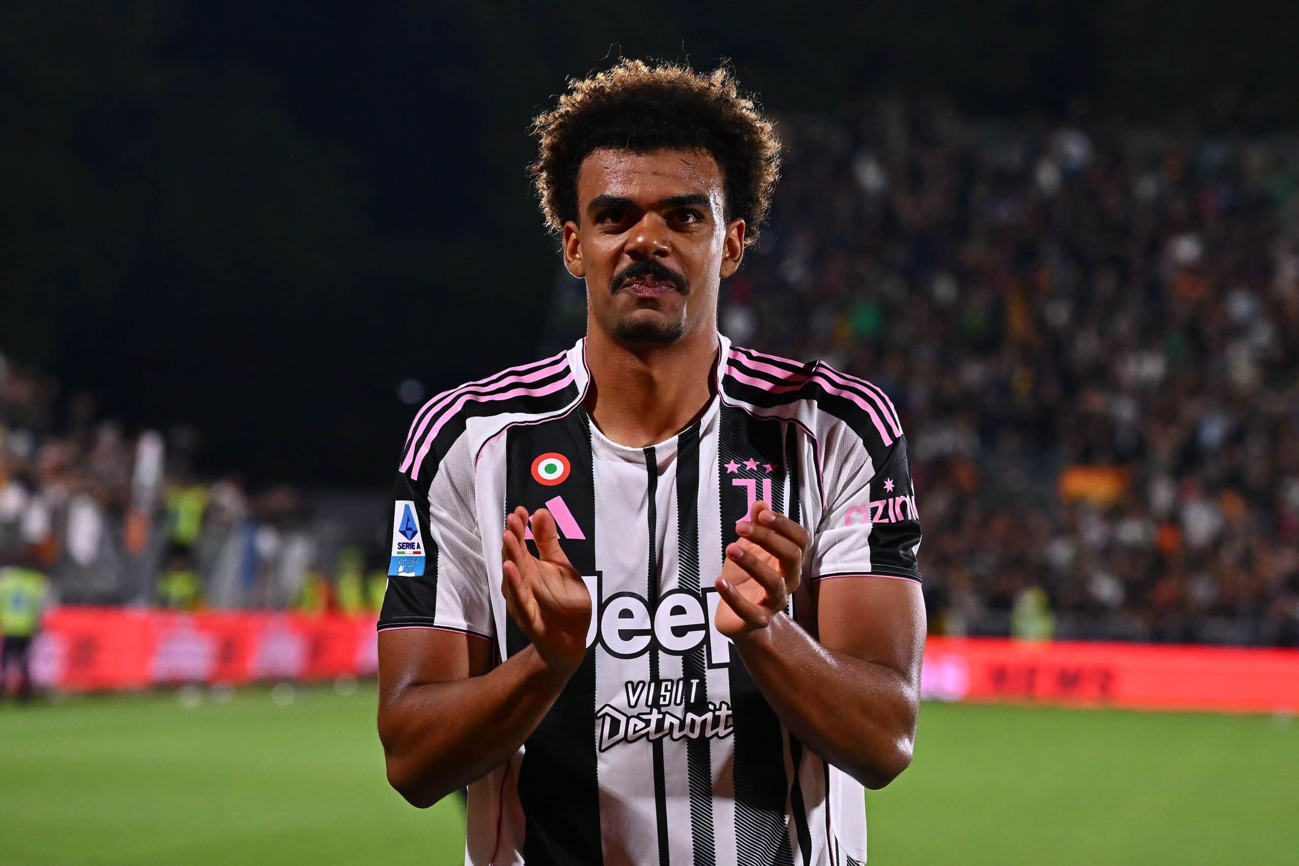 VENICE, ITALY - MAY 25: Renato Veiga of Juventus celebrates after the Serie A match between Venezia and Juventus at Stadio Pier Luigi Penzo on May 25, 2025 in Venice, Italy. (Photo by Alessandro Sabattini/Getty Images)