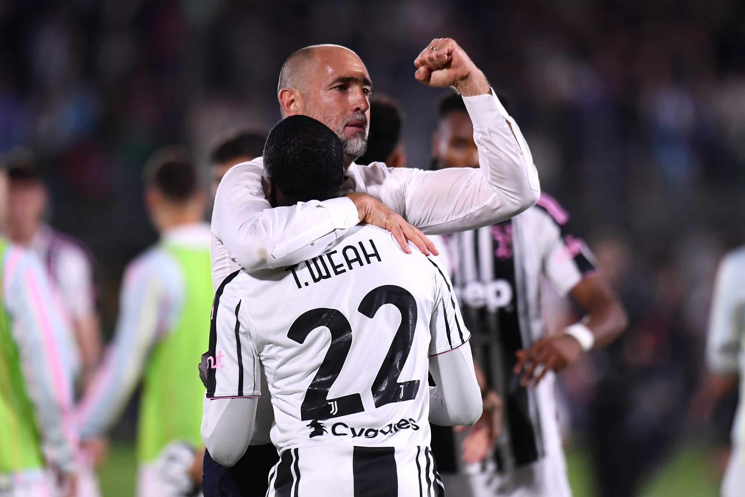 VENICE, ITALY - MAY 25: Igor Tudor, Head Coach of Juventus, and Timothy Weah celebrate after the team's 3-2 victory followinh the Serie A match between Venezia and Juventus at Stadio Pier Luigi Penzo on May 25, 2025 in Venice, Italy. (Photo by Alessandro Sabattini/Getty Images)