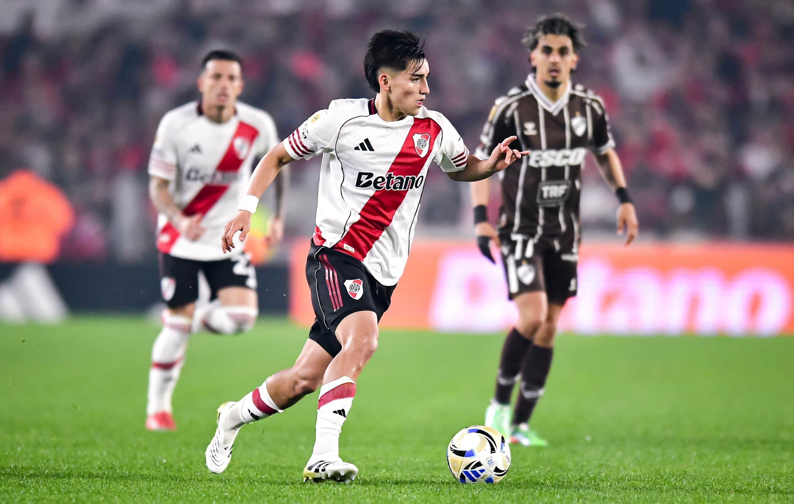 Ian Subiabre River Plate (Photo by Marcelo Endelli/Getty Images)