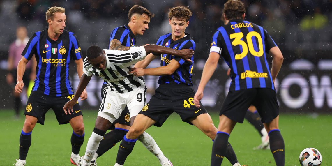 Randal Kolo Muani sous le maillot de la Juventus face à l'Inter Milan