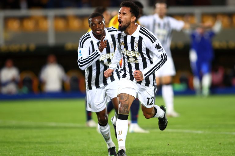 Douglas Luiz a signé son match référence sous la tunique de la Juventus (Getty)
