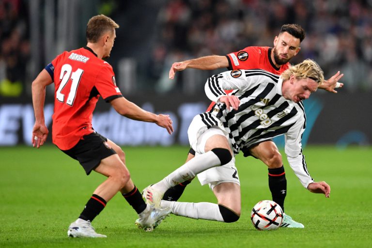 Nick Woltemade, passeur puis buteur, a permis à la Juventus d’éviter la défaite contre Rennes. (Getty)